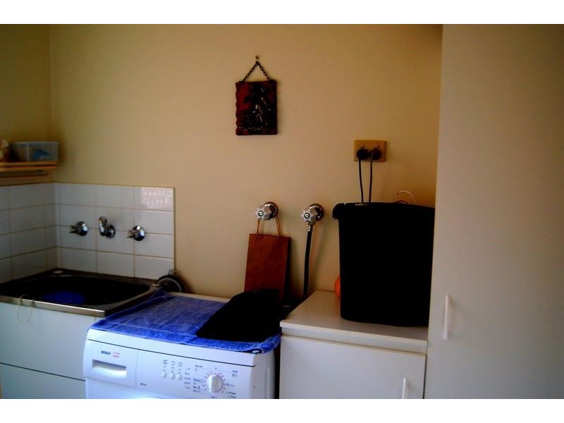 18 Chelsea Boulevard, Strathdale VIC 3550