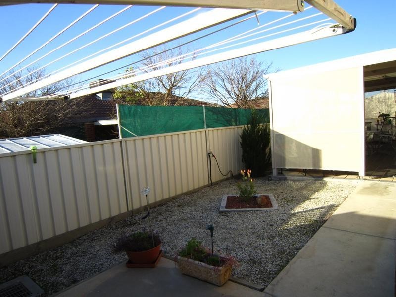 21 Elizabeth Street, Kangaroo Flat VIC 3555