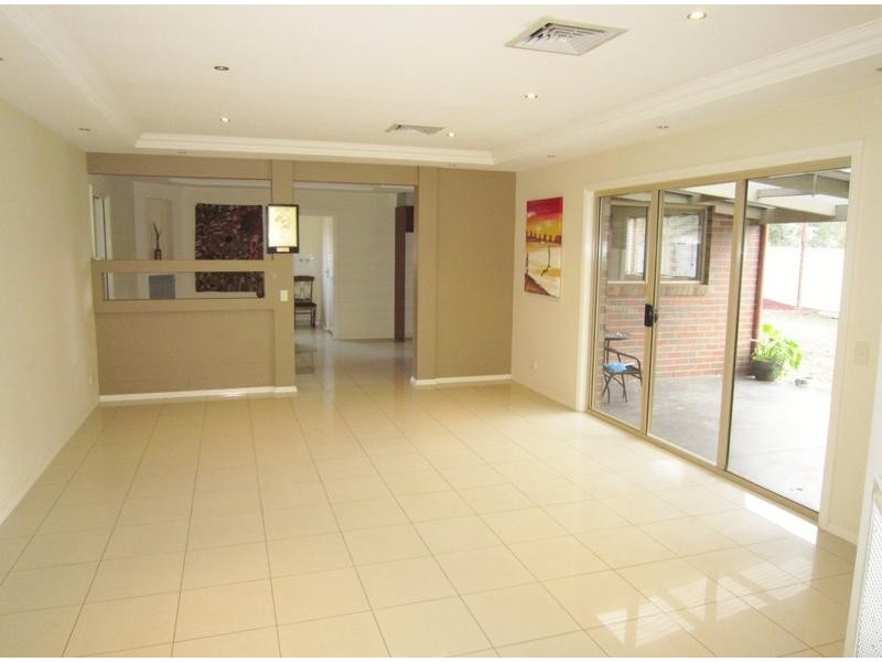5 Verbeena Terrace, Epsom VIC 3551