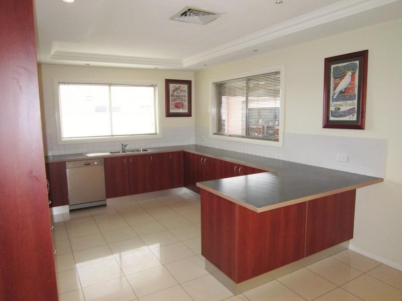 5 Verbeena Terrace, Epsom VIC 3551