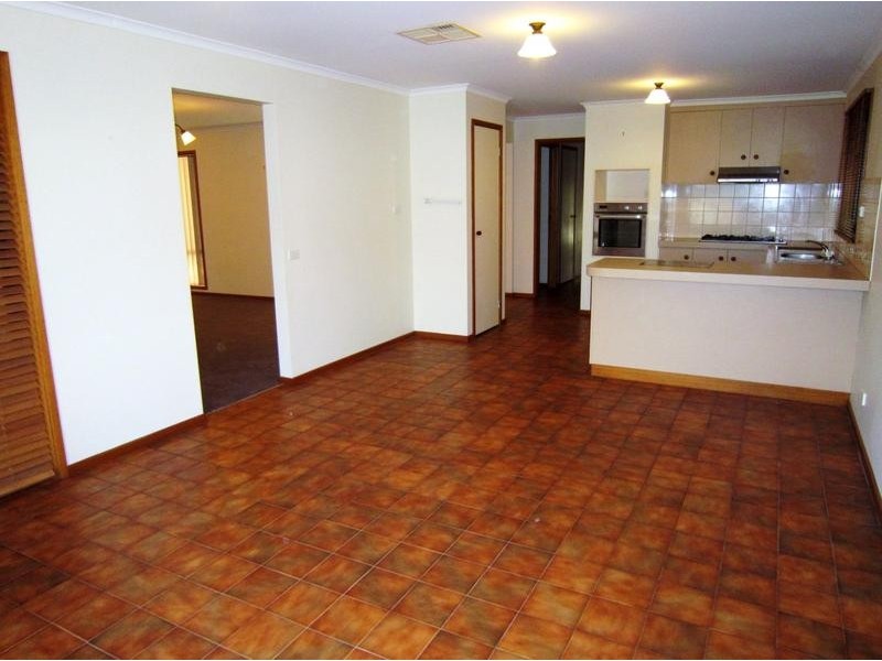 115 Alder Street, Kangaroo Flat VIC 3555