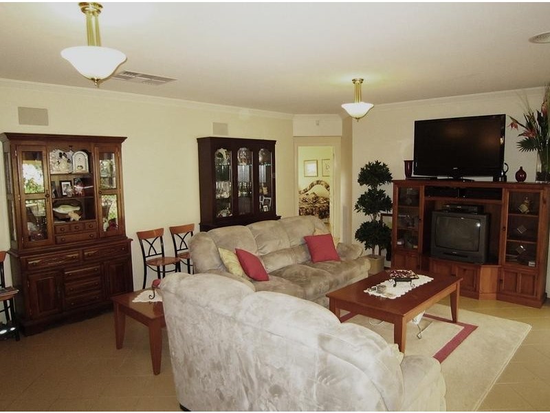 39 Northmoor Drive, Strathdale VIC 3550