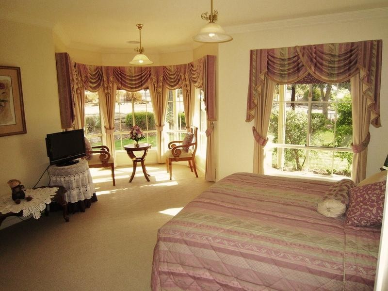 39 Northmoor Drive, Strathdale VIC 3550