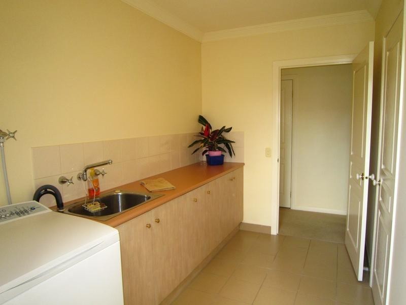 39 Northmoor Drive, Strathdale VIC 3550