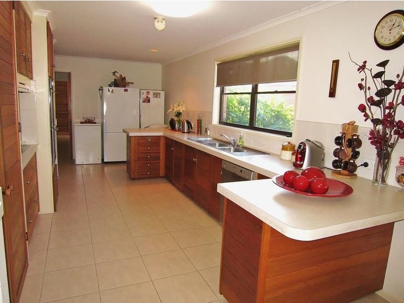 49 Strickland Street, Ascot VIC 3551