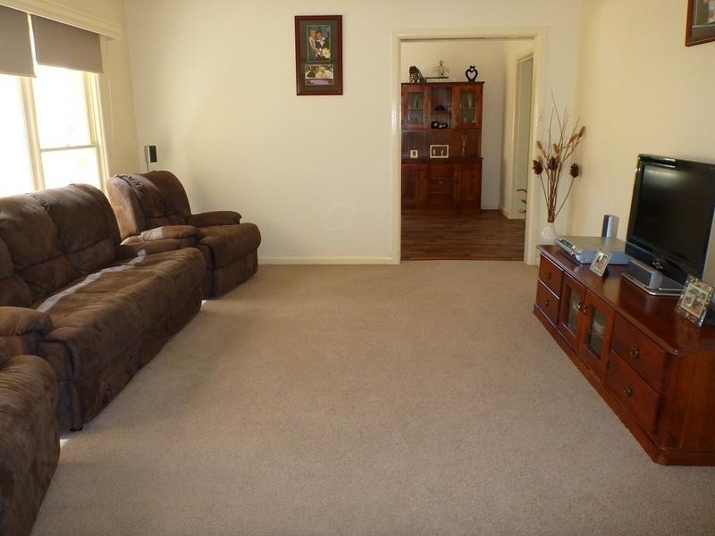 1 Fanning Street, Charlton VIC 3525