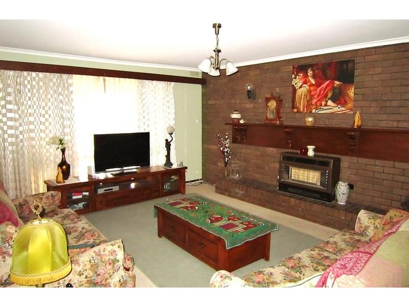 74 Panton Street, Golden Square VIC 3555