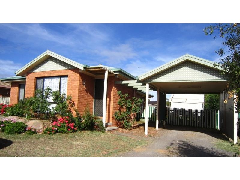 1 Lockwood Mews, Kangaroo Flat VIC 3555