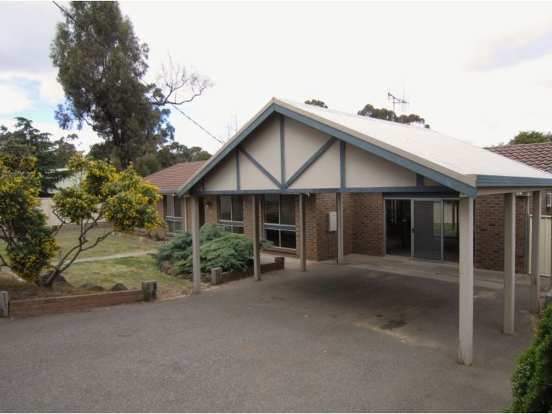 34 Cousins Street, Strathdale VIC 3550