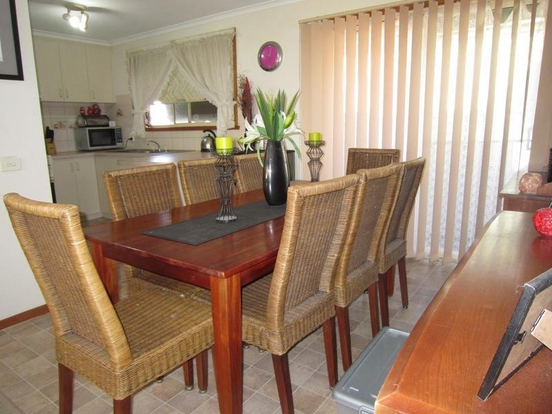 9 Aspin Gardens, Golden Square VIC 3555