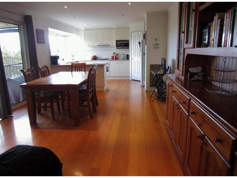 7 Hines Court, Kangaroo Flat VIC 3555