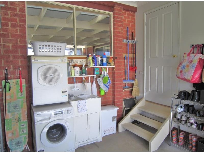 7 Hines Court, Kangaroo Flat VIC 3555