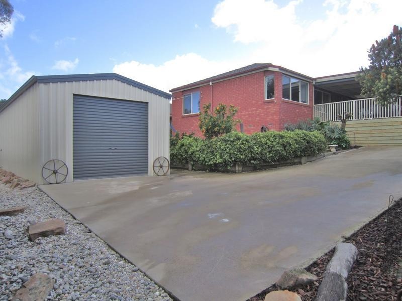 7 Hines Court, Kangaroo Flat VIC 3555
