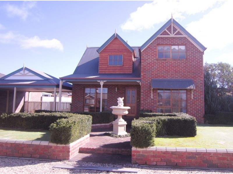 28 Saxby Drive, Strathfieldsaye VIC 3551