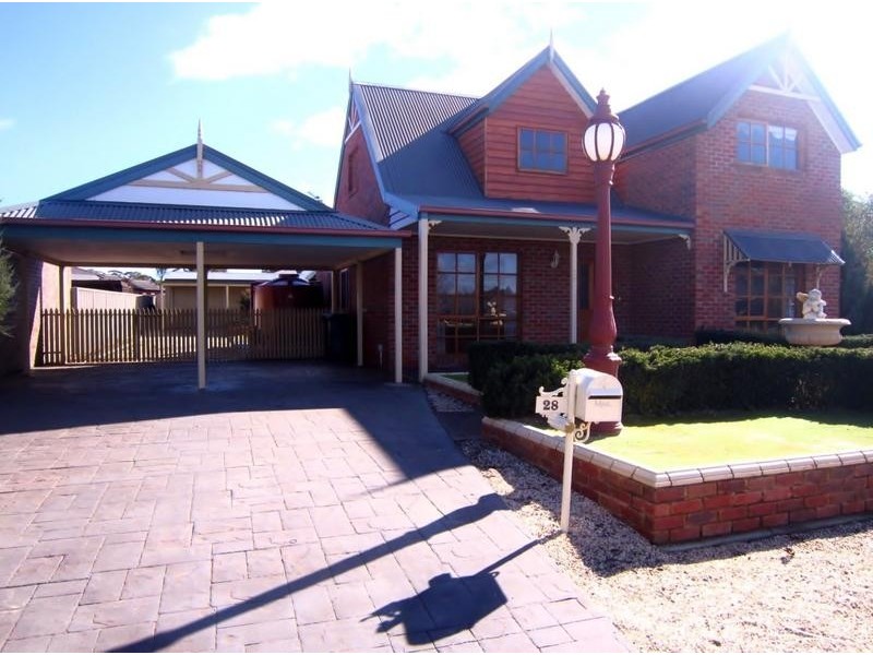 28 Saxby Drive, Strathfieldsaye VIC 3551