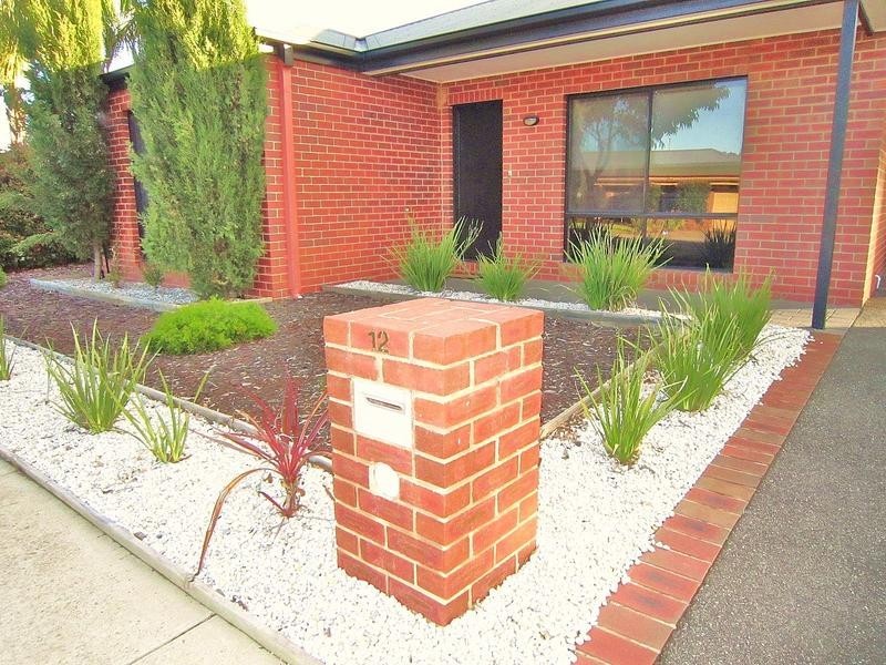 12 Midas Street, Strathfieldsaye VIC 3551