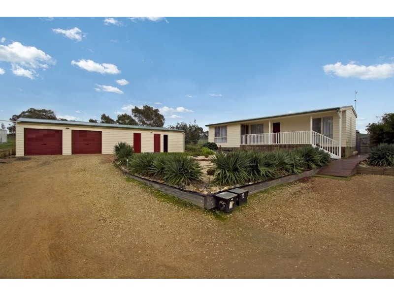 19 McDonalds Lane, Ravenswood South VIC 3453