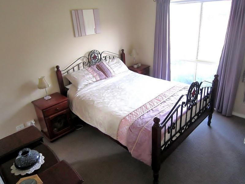 16 The Heath, Eaglehawk VIC 3556