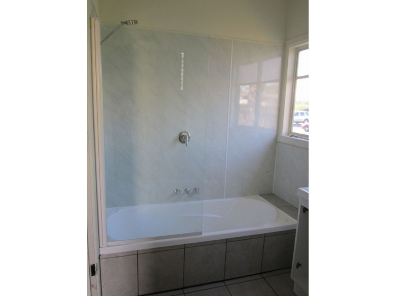 425 High Street, Golden Square VIC 3555