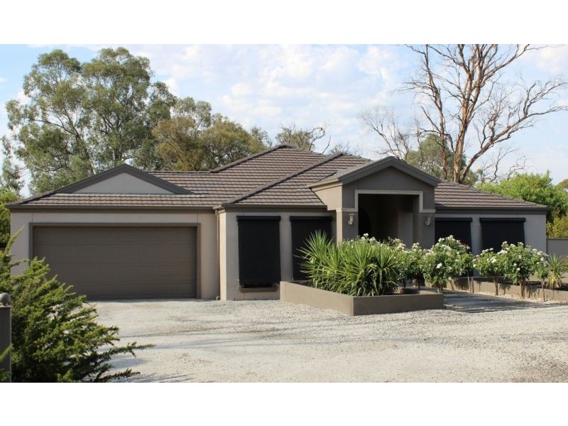 6 Villa Terrace, Junortoun VIC 3551