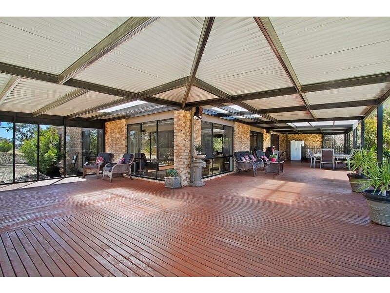 6 Villa Terrace, Junortoun VIC 3551