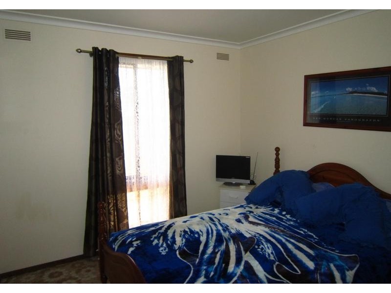 19 Wireless Street, Kangaroo Flat VIC 3555