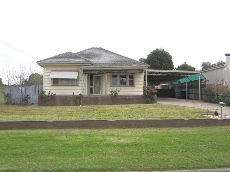 16 Esler Street, California Gully VIC 3556