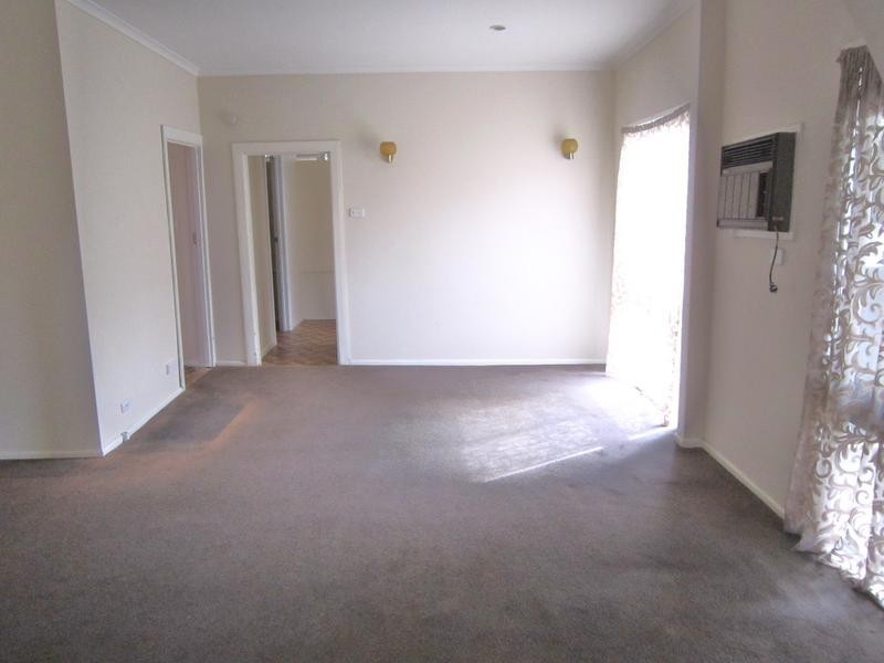 16 Esler Street, California Gully VIC 3556