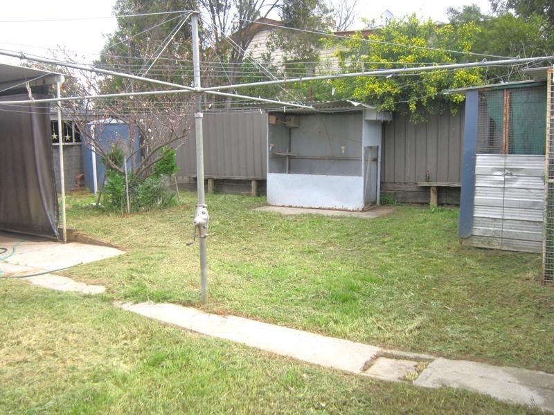 16 Esler Street, California Gully VIC 3556