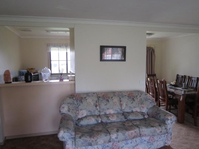 38 Wesley Street, Kangaroo Flat VIC 3555