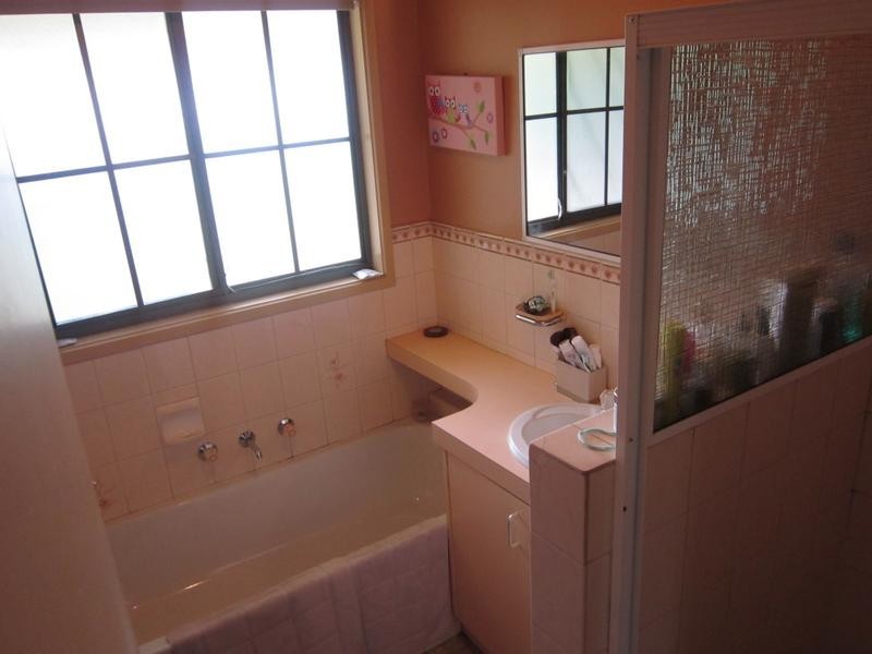 38 Wesley Street, Kangaroo Flat VIC 3555