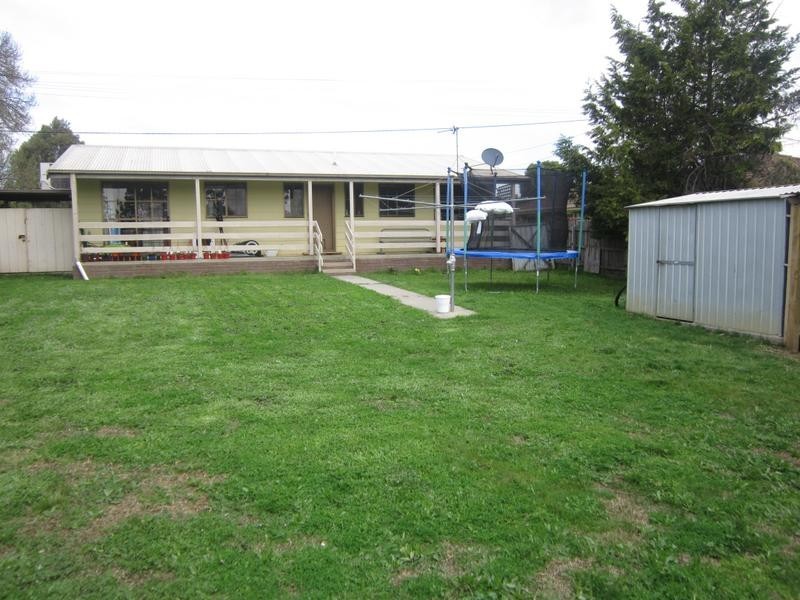 38 Wesley Street, Kangaroo Flat VIC 3555