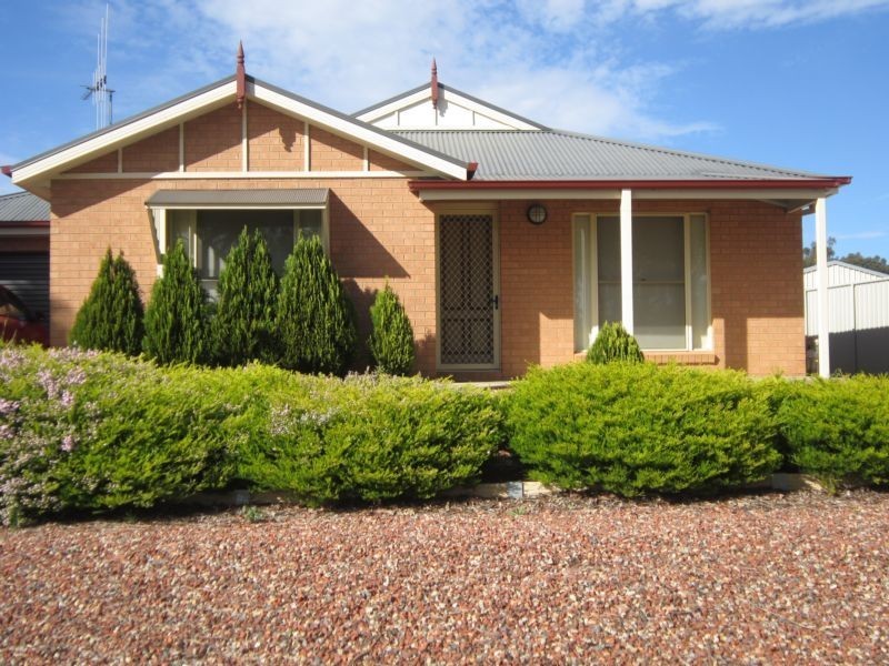 1/89 Queen Street, Kangaroo Flat VIC 3555