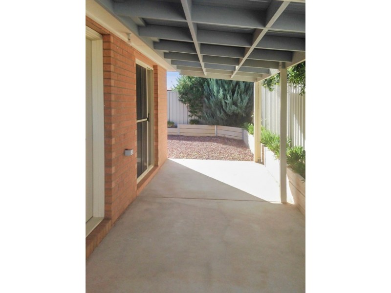 1/89 Queen Street, Kangaroo Flat VIC 3555