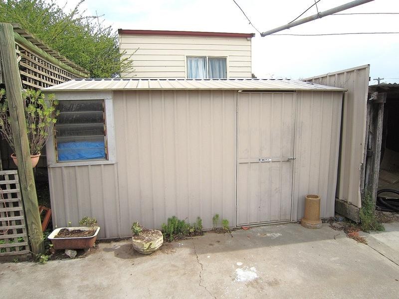 8 Parsonage Grove, Eaglehawk VIC 3556
