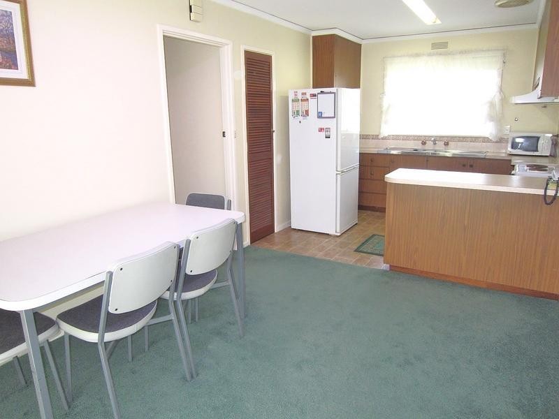 7 Wallaby Avenue, Kangaroo Flat VIC 3555