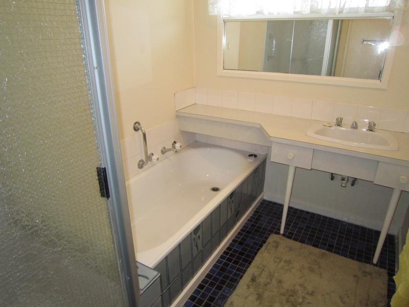 7 Wallaby Avenue, Kangaroo Flat VIC 3555