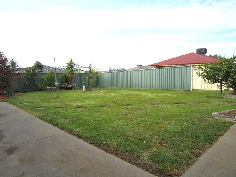 7 Wallaby Avenue, Kangaroo Flat VIC 3555
