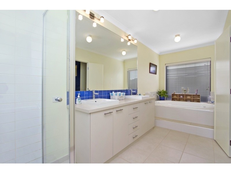 19 Rathlin Avenue, Junortoun VIC 3551