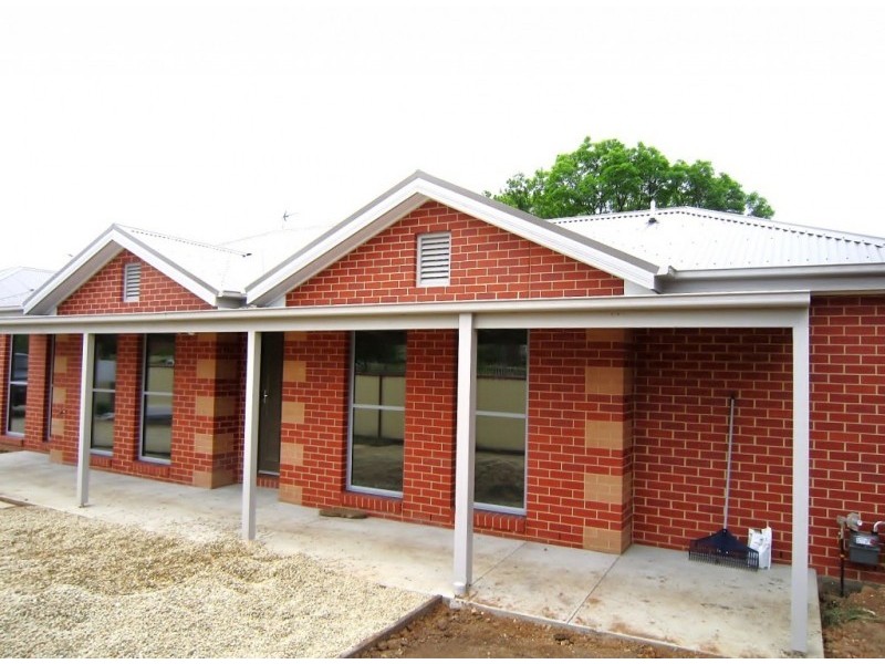 2B Olympic Parade, Kangaroo Flat VIC 3555