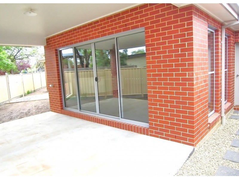 2B Olympic Parade, Kangaroo Flat VIC 3555