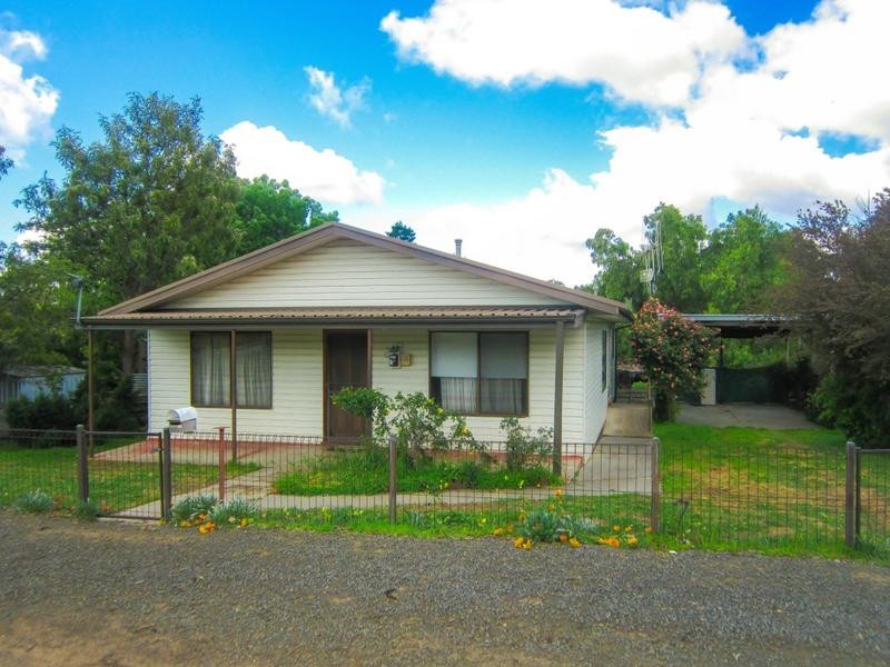 37 MacDougall Road, Golden Square VIC 3555