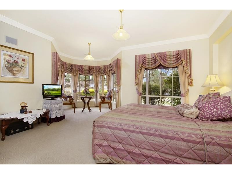 39 Northmoor Drive, Strathdale VIC 3550