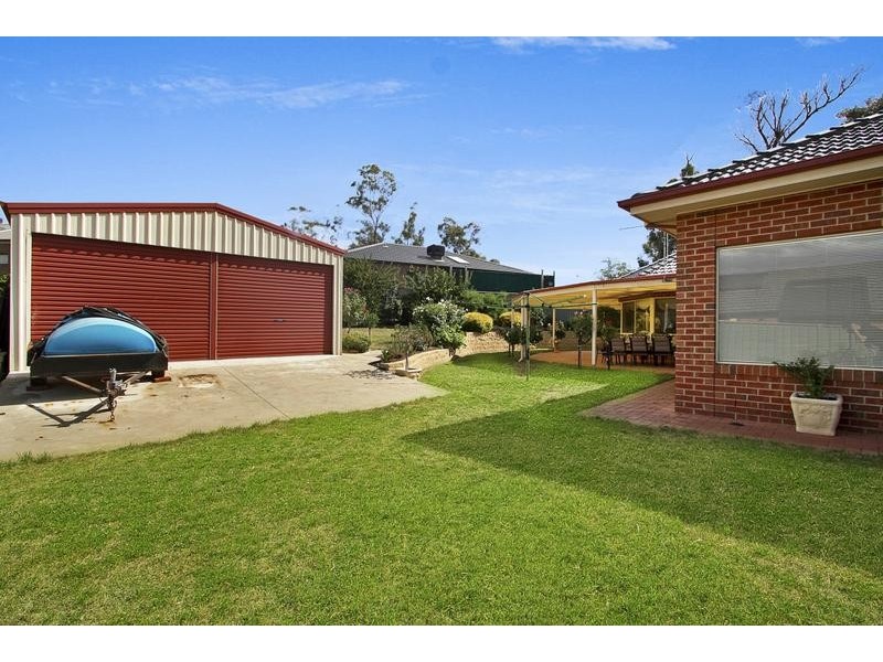 39 Northmoor Drive, Strathdale VIC 3550