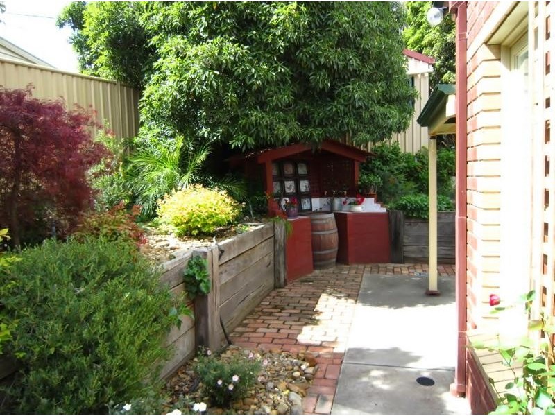 19 Horace Street, Quarry Hill VIC 3550