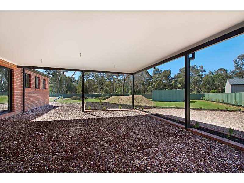 12 Lupson Court, Maiden Gully VIC 3551