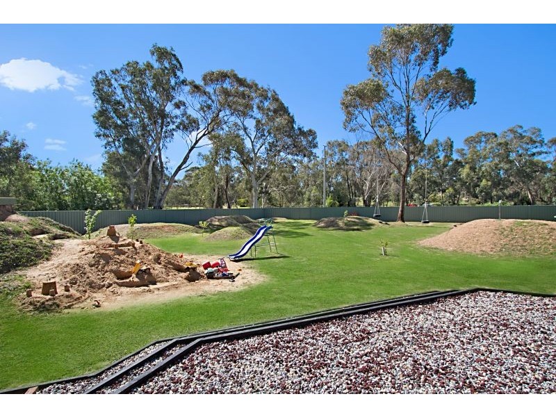 12 Lupson Court, Maiden Gully VIC 3551