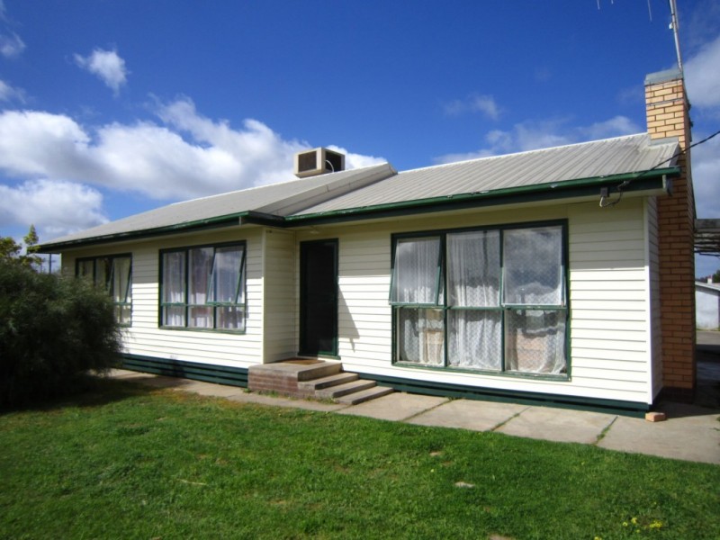 5 Smith Street, St Arnaud VIC 3478