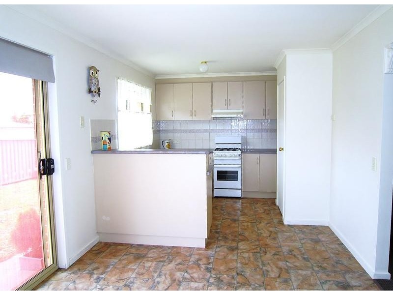 1 Manooka Court, Eaglehawk VIC 3556
