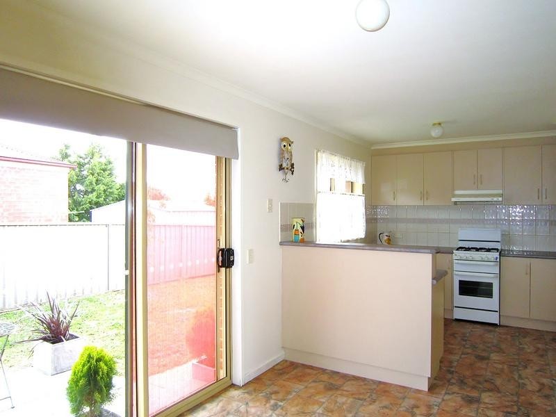 1 Manooka Court, Eaglehawk VIC 3556